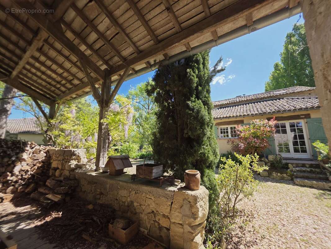 Maison à LAUZUN