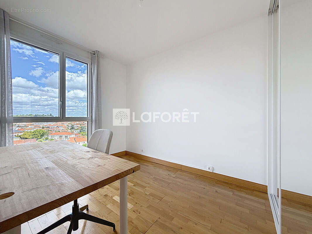 Appartement Cholet 3 pièce(s) 75.5 m2 - photo 9
