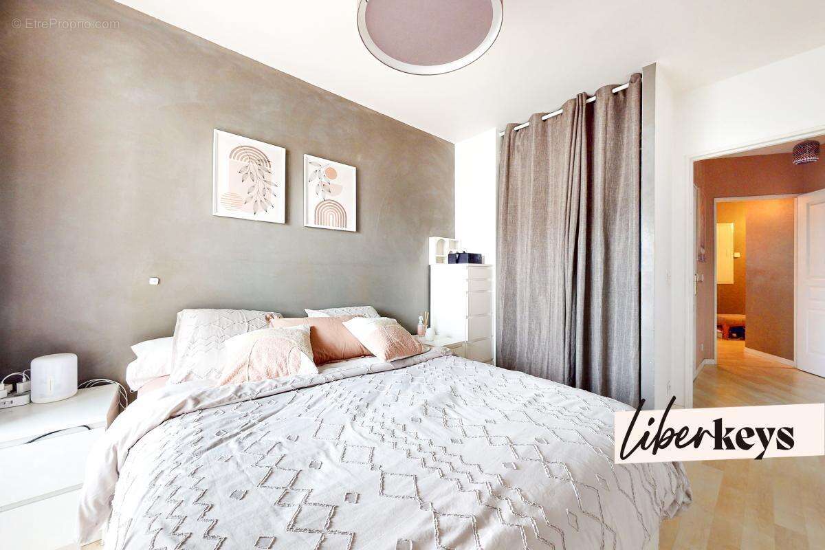 Appartement à COLOMBES