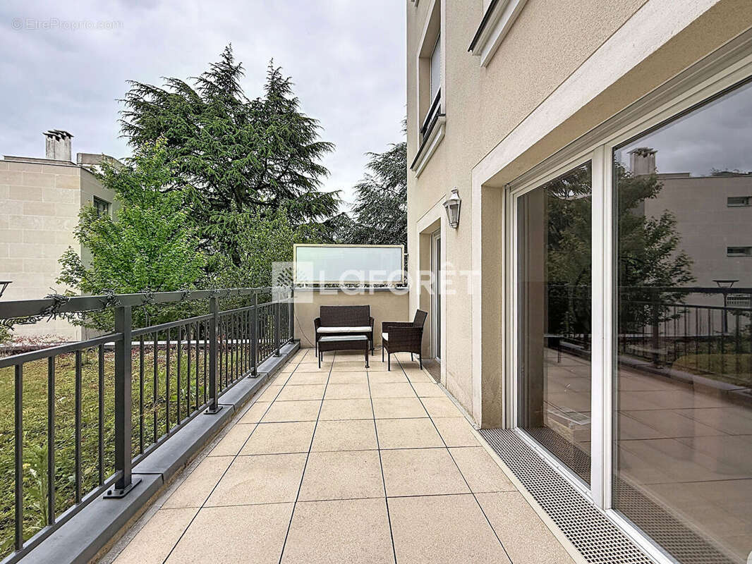 Appartement à LE PLESSIS-ROBINSON