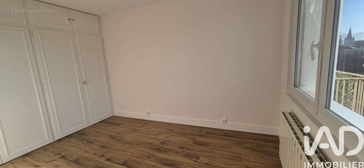 Photo 9 - Appartement à LONS-LE-SAUNIER