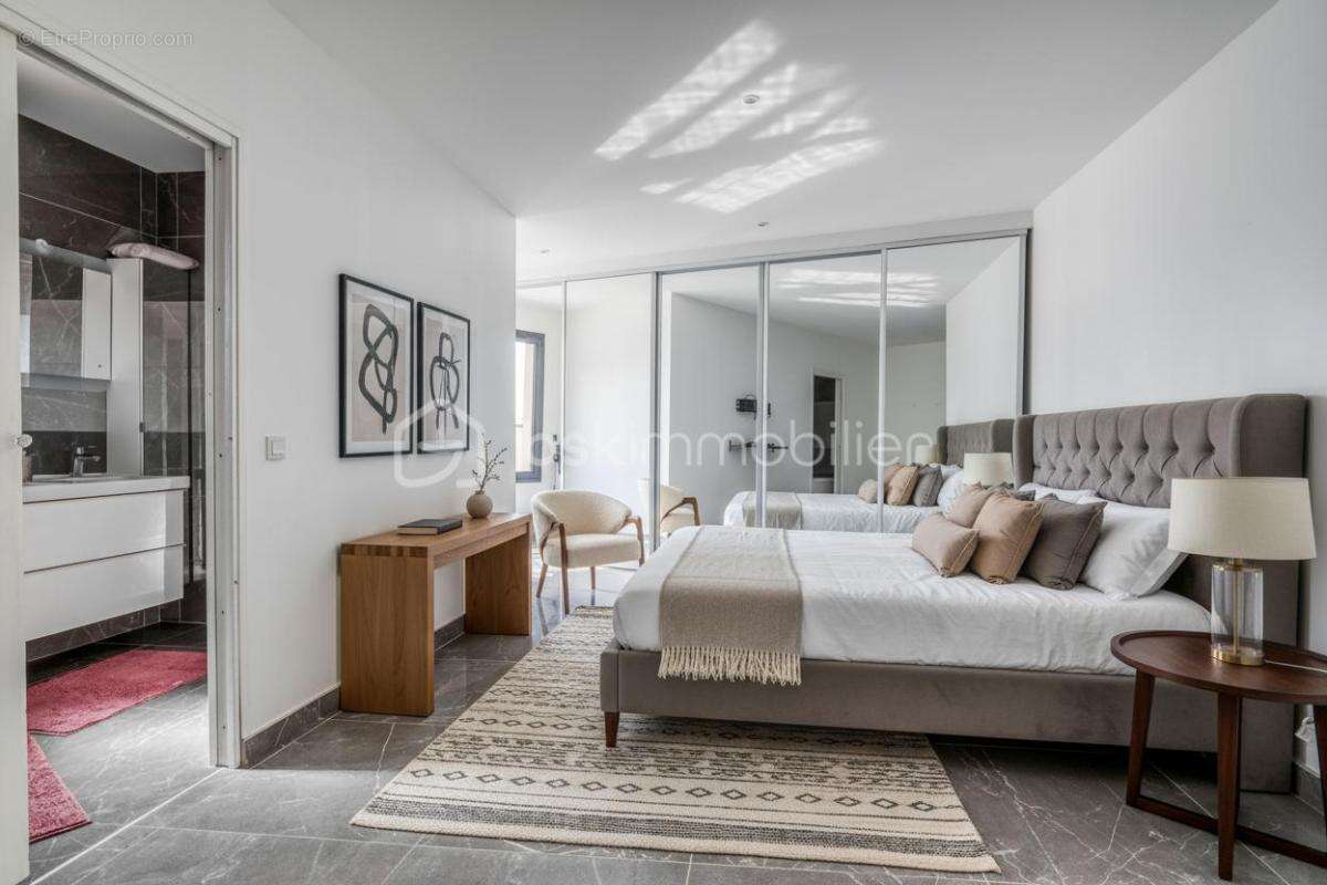 Maison à CLAYE-SOUILLY