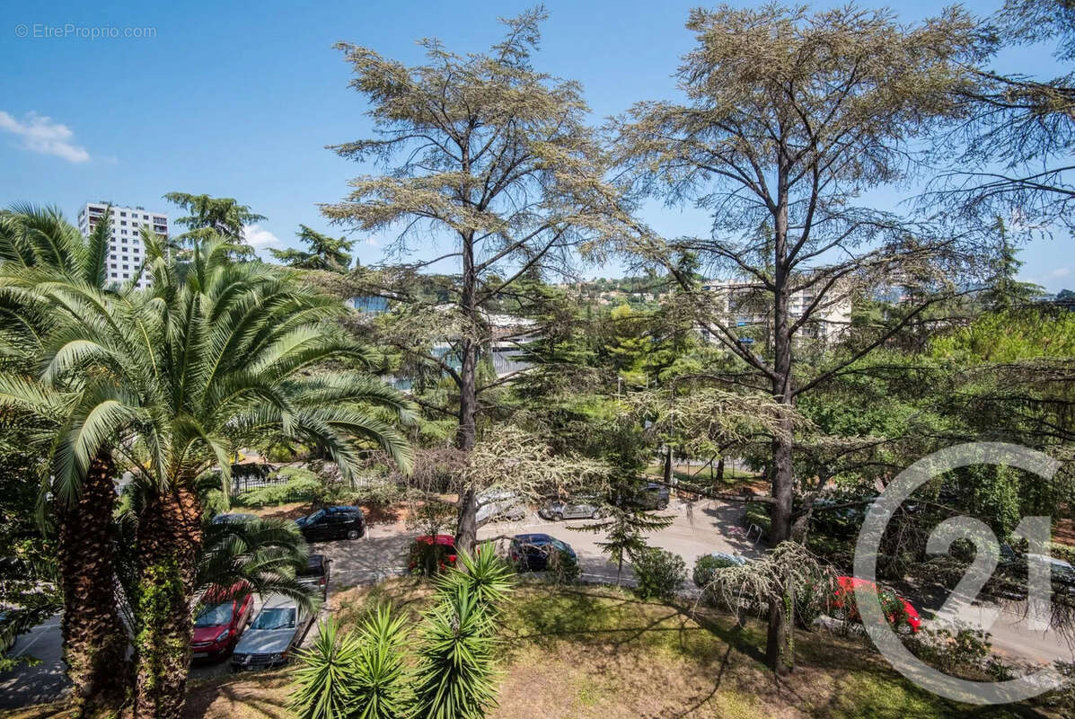 Appartement 64 m² à Nice  - photo 9