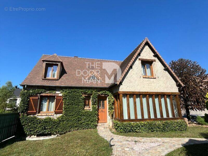 Maison à LIMOURS