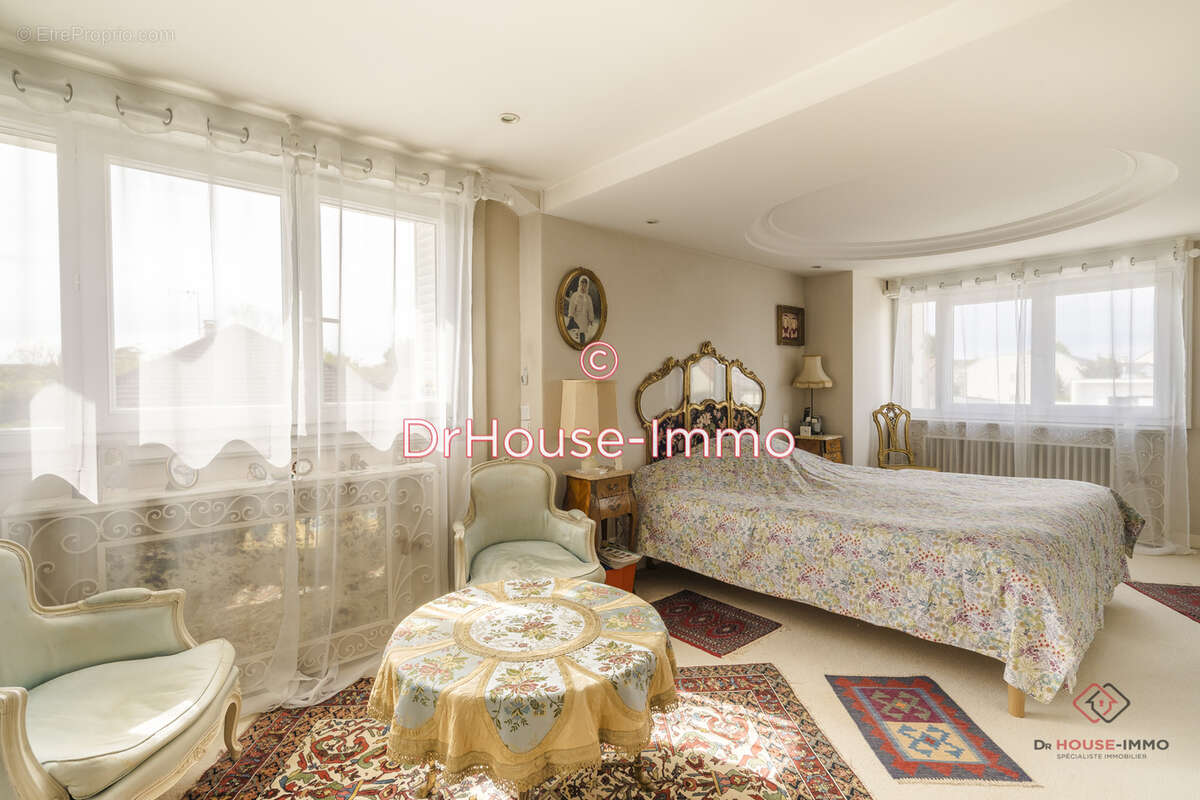 Maison à BRY-SUR-MARNE