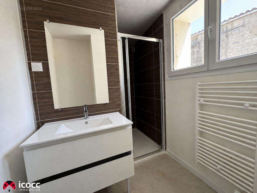 Maison 85 m² à Les Magnils-Reigniers  - photo 7