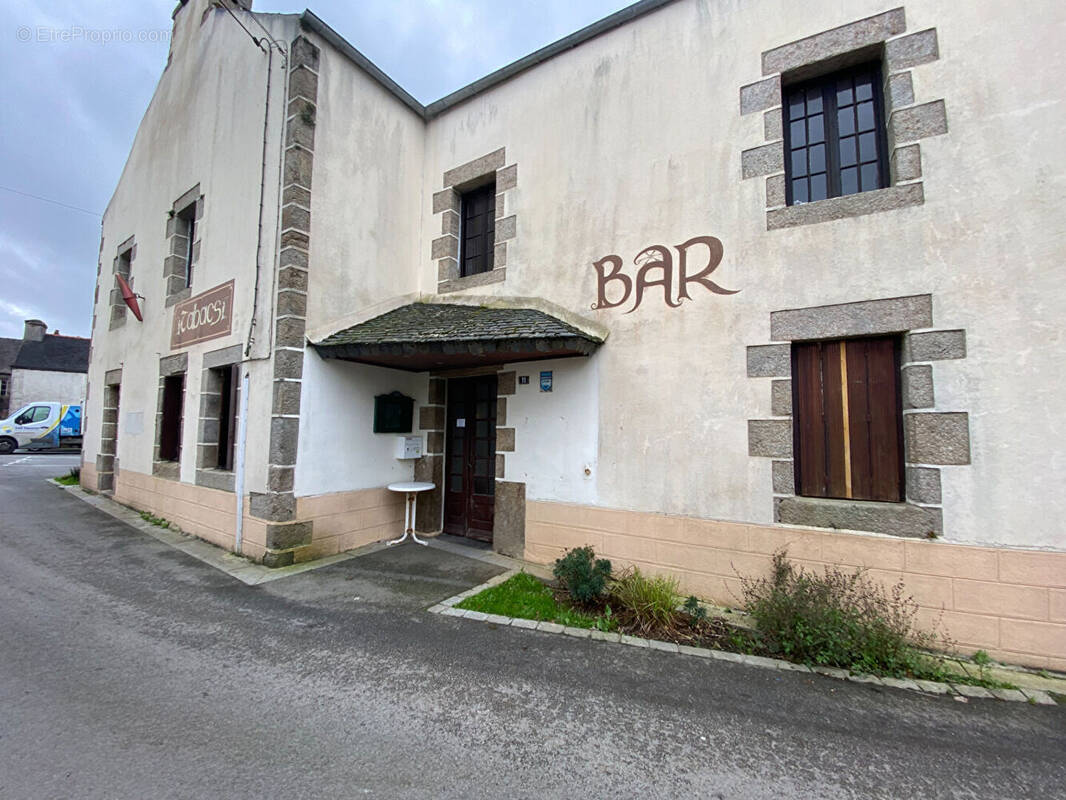 Maison à PLOUNEOUR-MENEZ