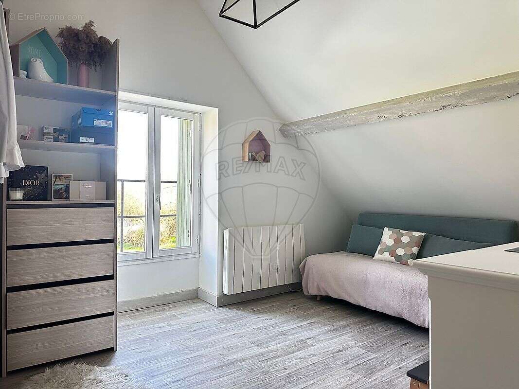 Maison à LA CHAPELLE-HUGON