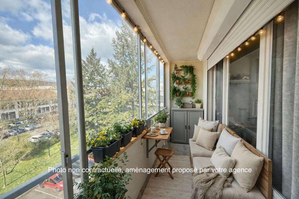 Appartement à CHENOVE