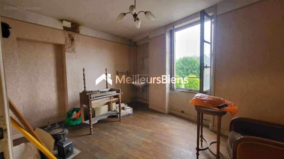 Maison à MONSOLS