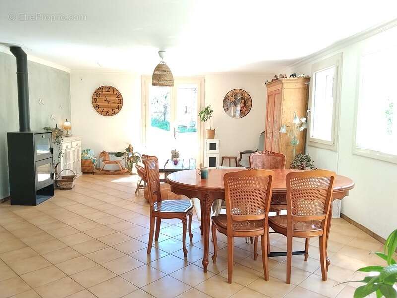Maison à MALEVILLE