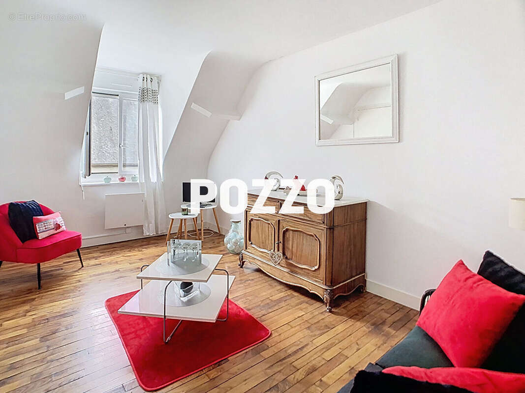 Appartement à SAINT-HILAIRE-DU-HARCOUET