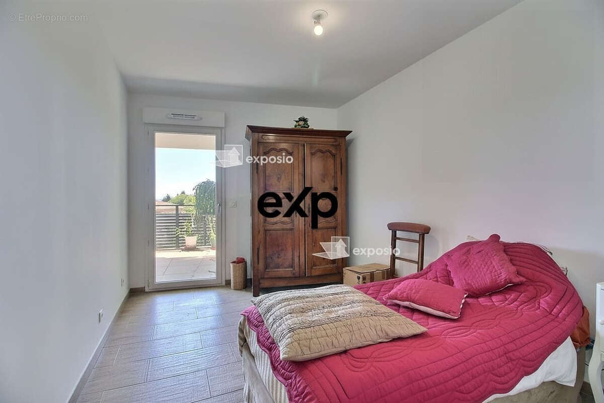 Appartement à VILLENEUVE-LES-AVIGNON