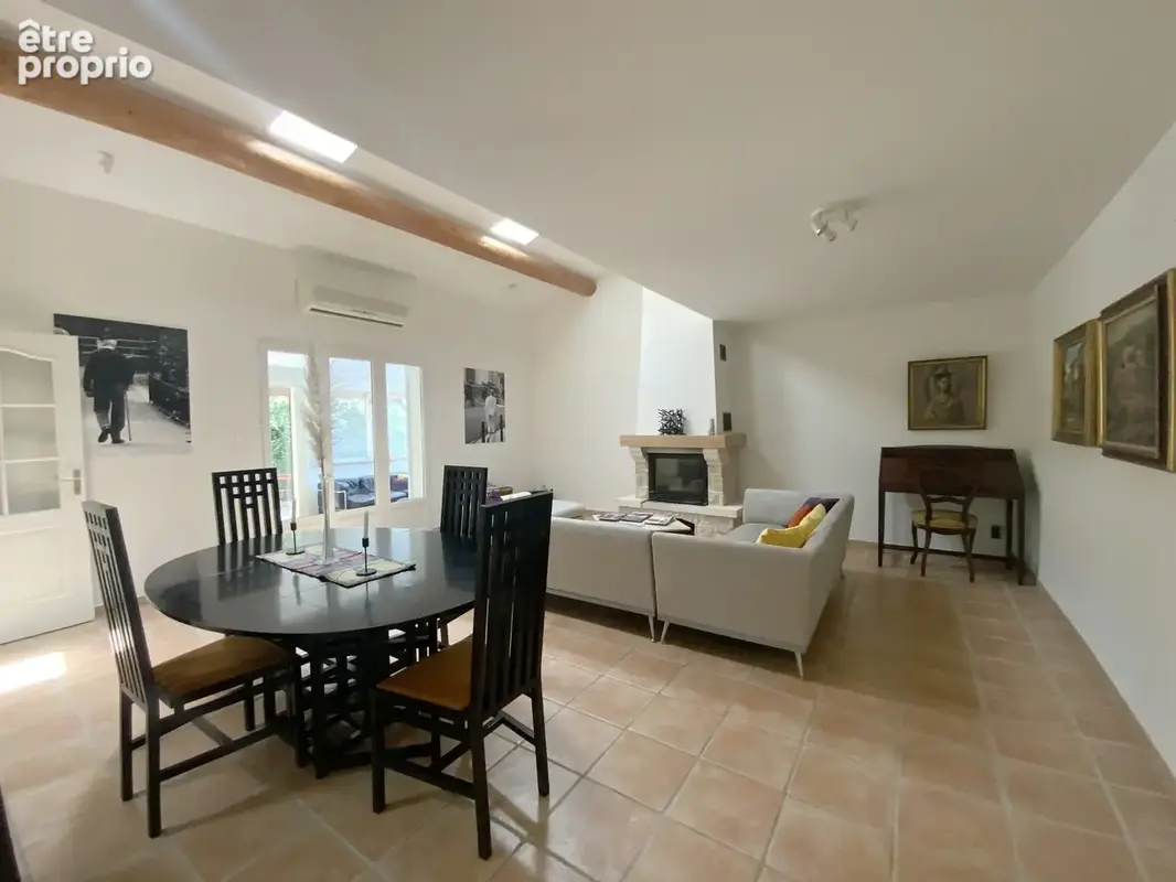 Charmante villa avec piscine dans village à quelques minutes d'Uzès. - photo 2