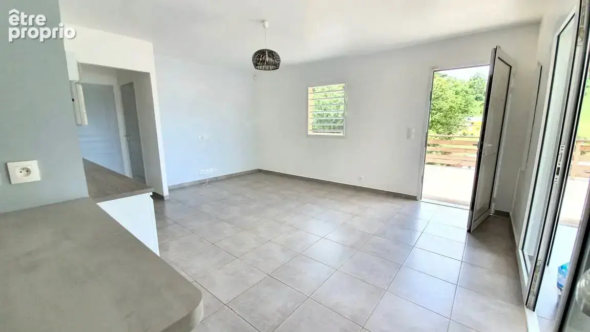 Maison F4 plain pied à BESSON - photo 4