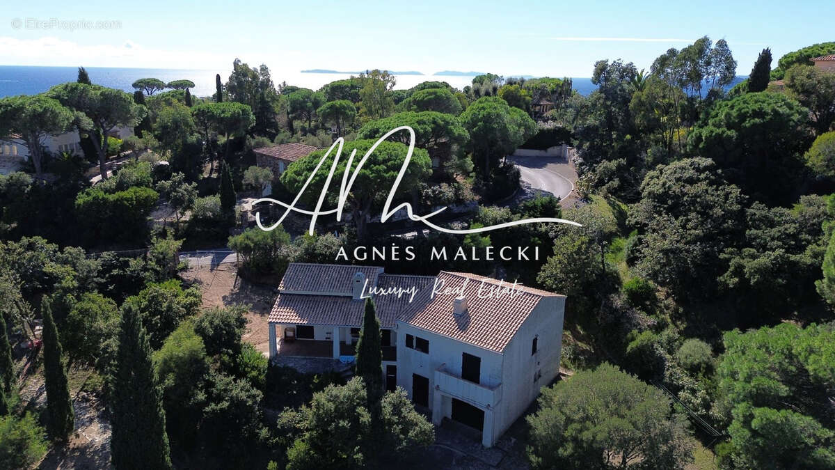Maison à LA CROIX-VALMER