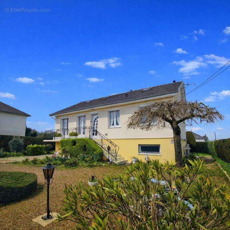 Maison à CHATEAU-LA-VALLIERE