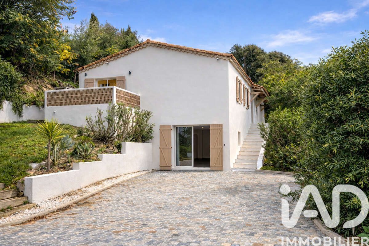 Photo 2 - Maison à MANDELIEU-LA-NAPOULE