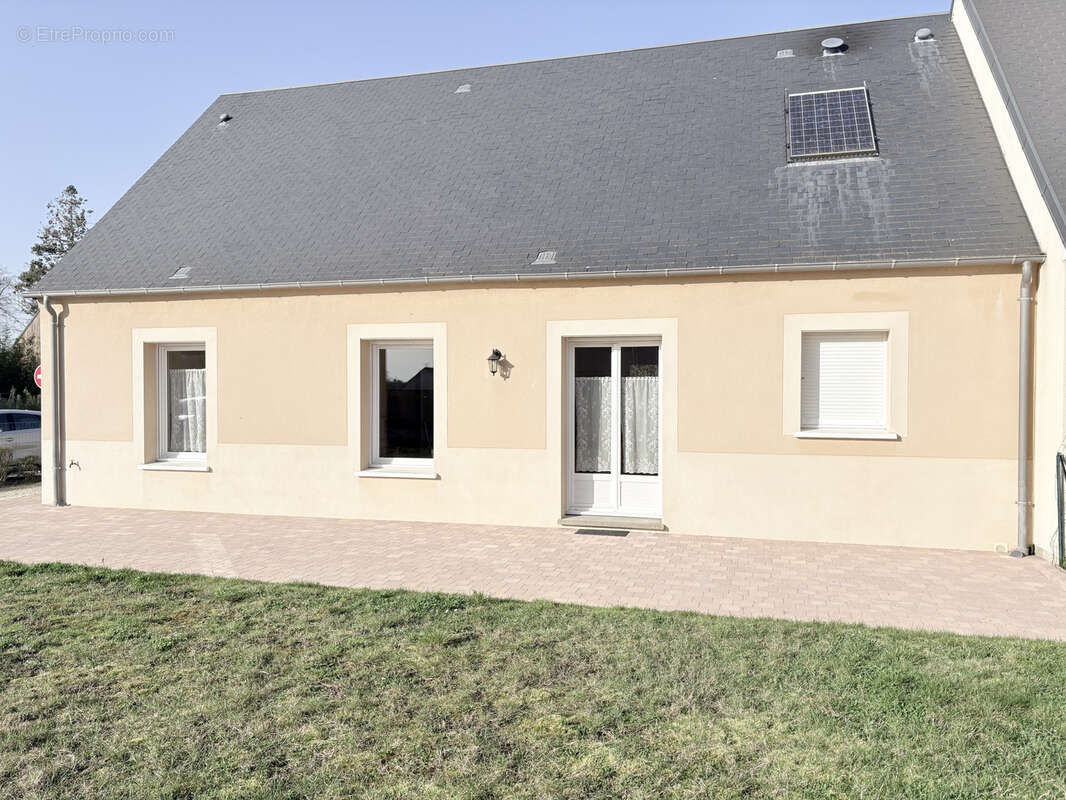 Maison à COURVILLE-SUR-EURE