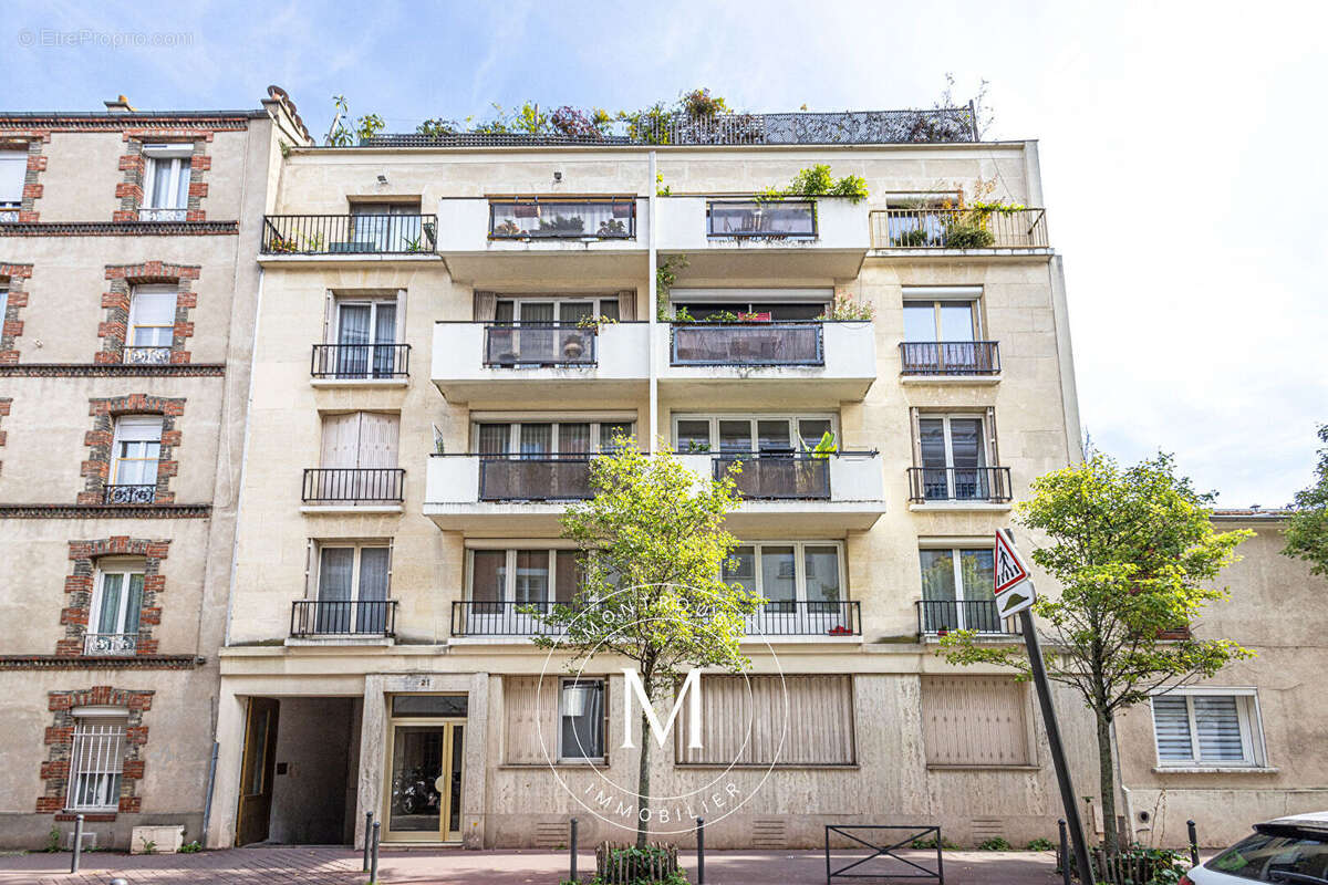Appartement à MONTROUGE