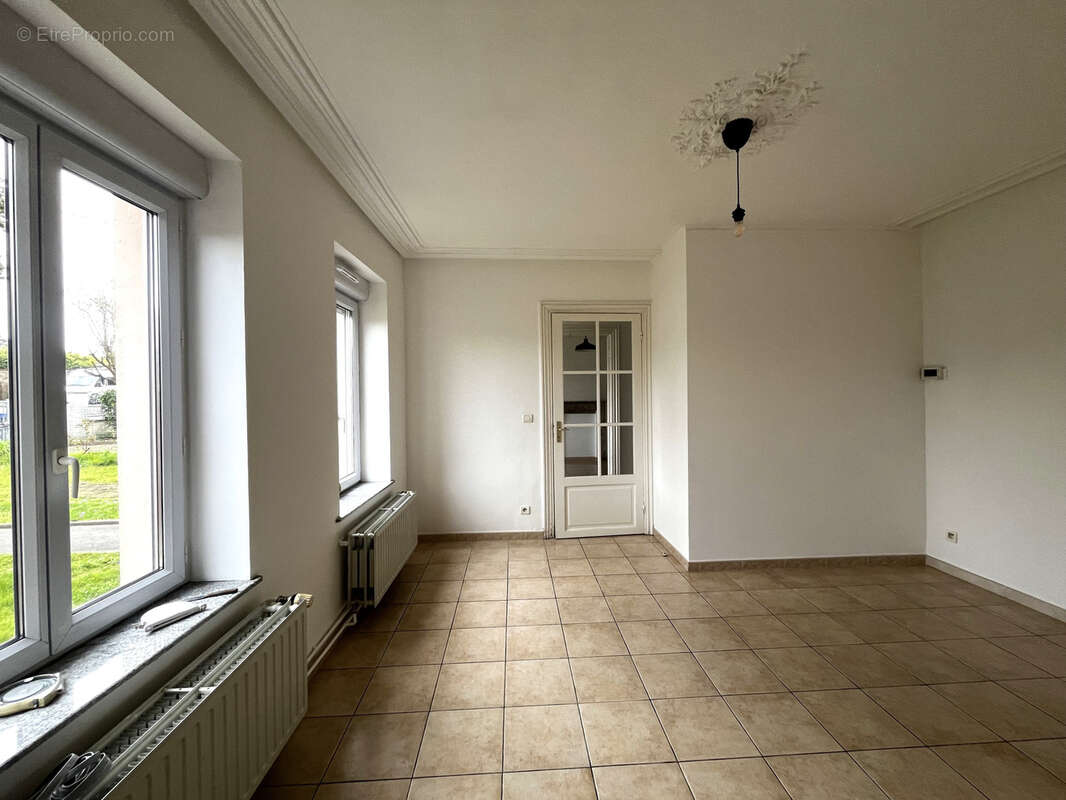 Maison à FLINES-LES-MORTAGNE