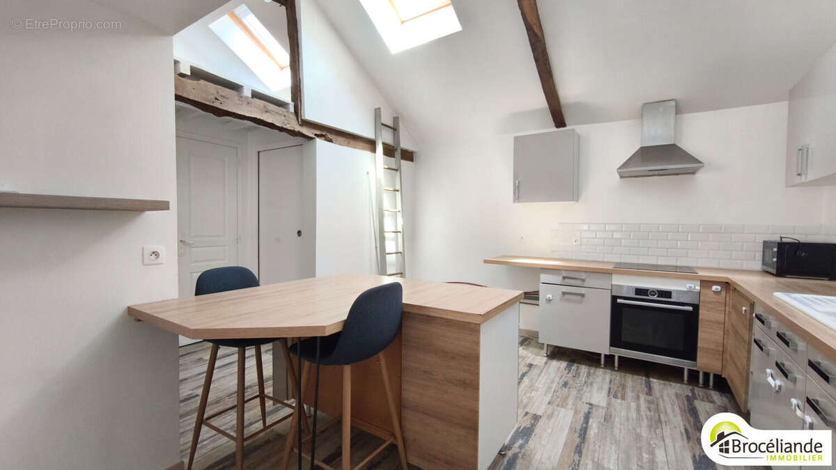 Maison de bourg en plein centre - photo 3