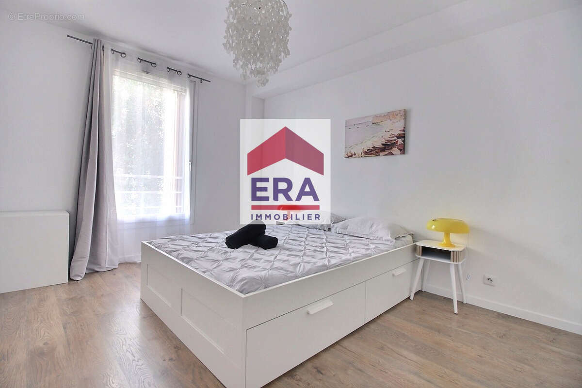 Appartement à L'ILE-SAINT-DENIS