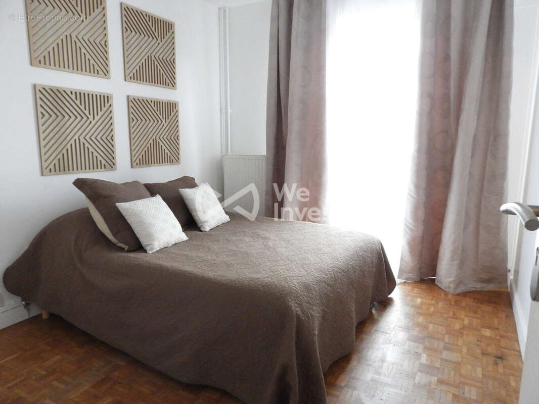 Appartement à VILLENEUVE-LA-GARENNE