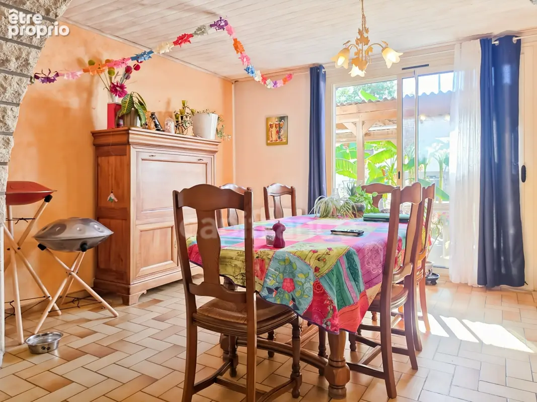 Noyen-sur-sarthe - maison de 101,45 m² avec jardin, terrasse et garage - photo 3