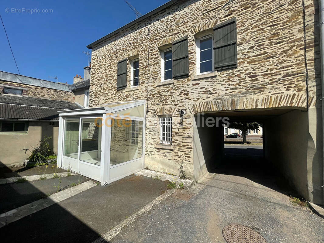 Maison à BALLEROY