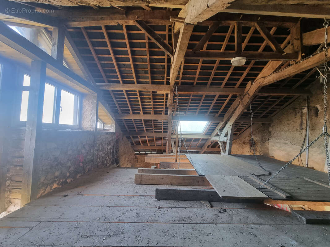 Maison à CORPS-NUDS