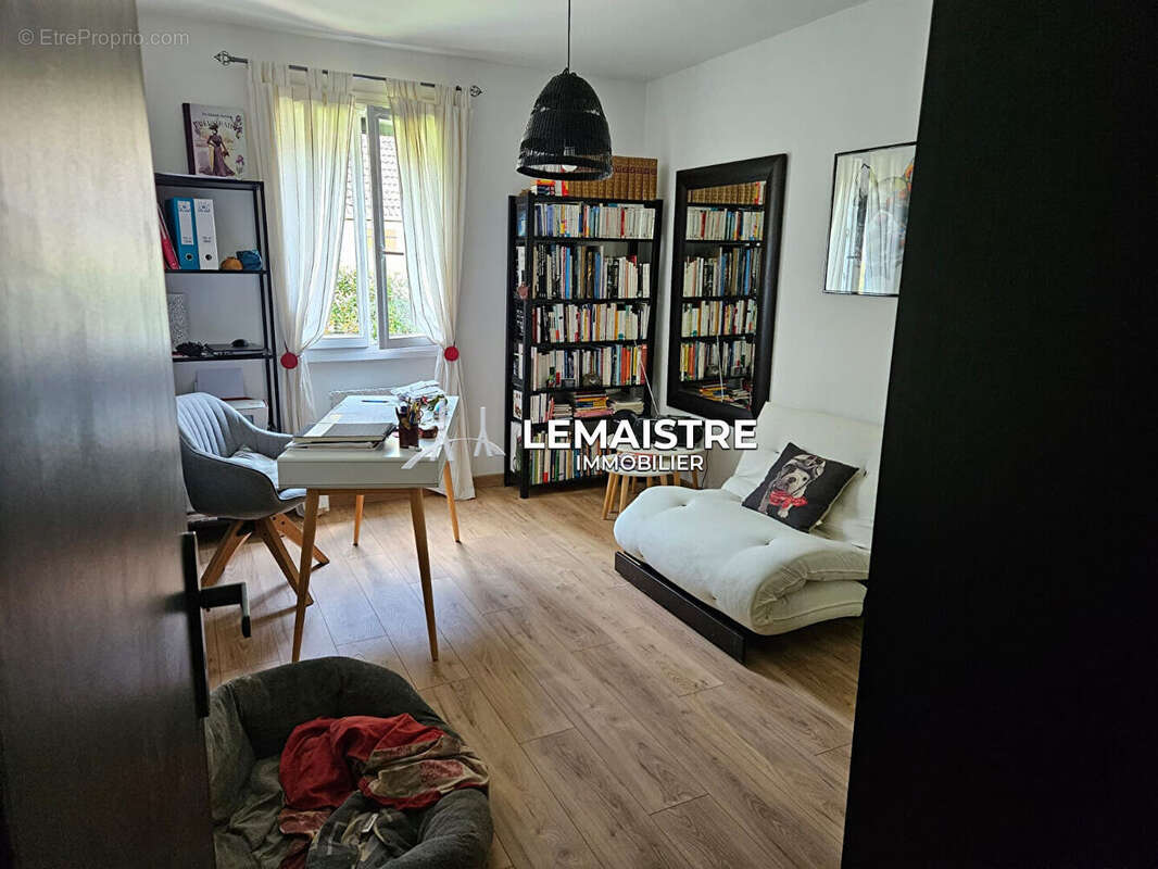 Maison à CROISY-SUR-ANDELLE