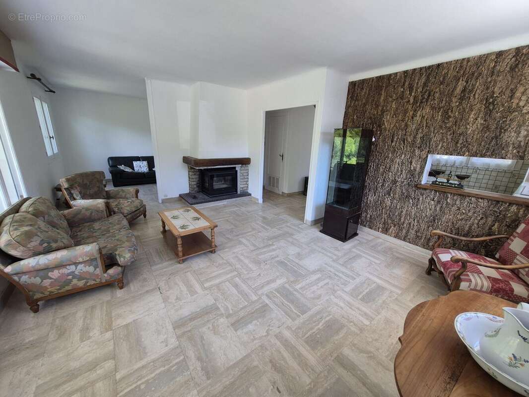 Maison 160 m² à Briis-Sous-Forges  - photo 2