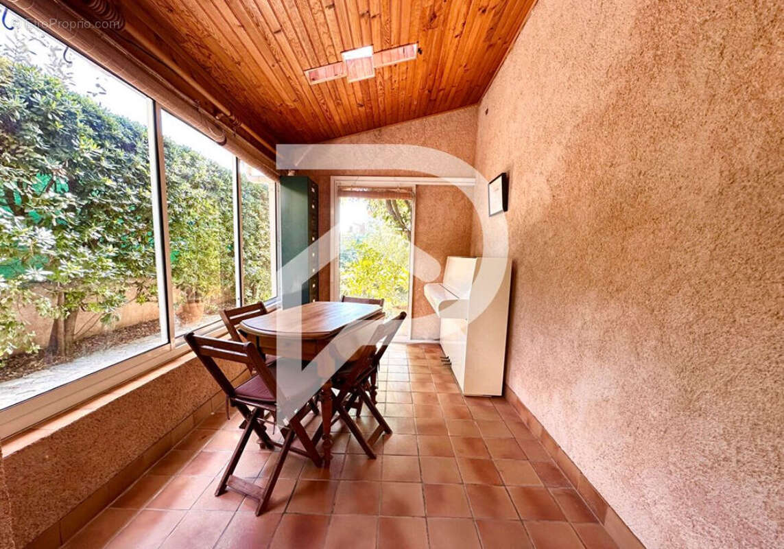 Maison à LA VALETTE-DU-VAR