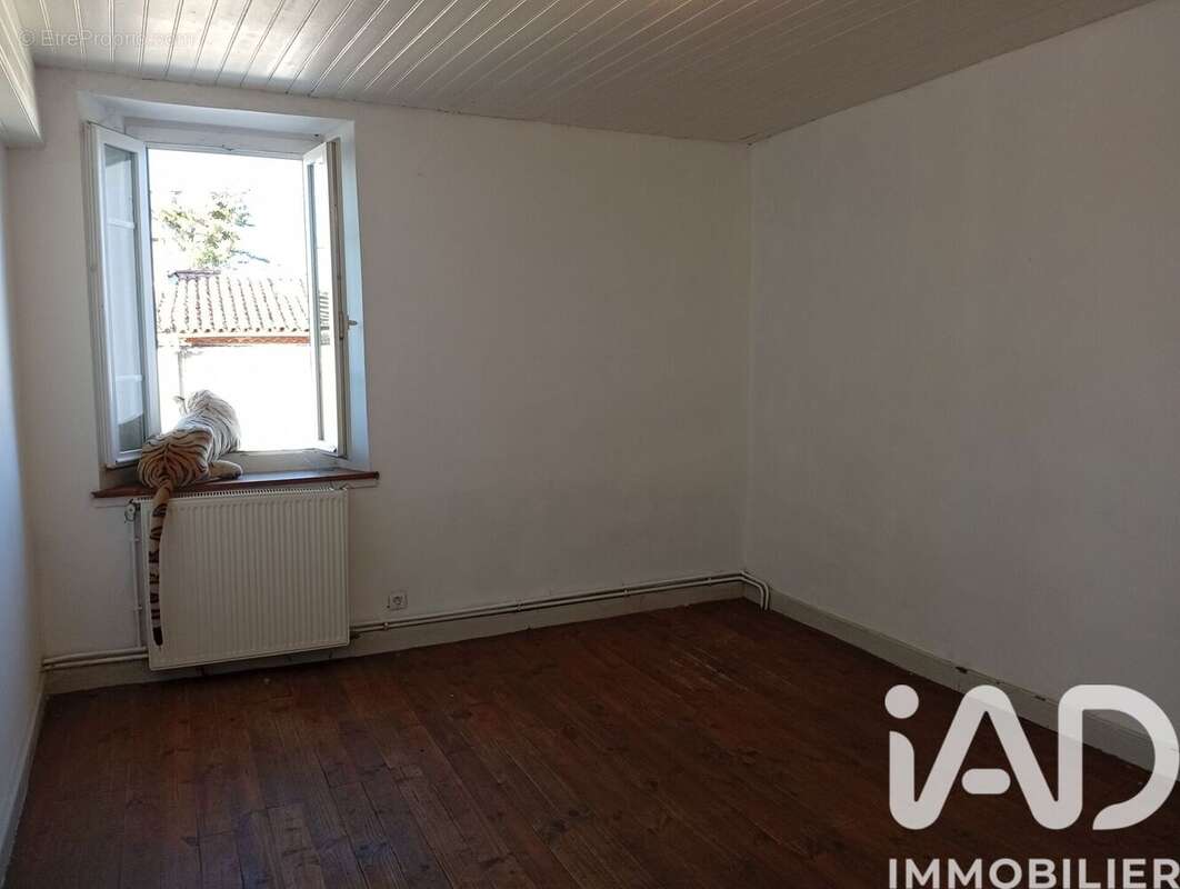 Maison 127 m² à Brassac  - photo 7