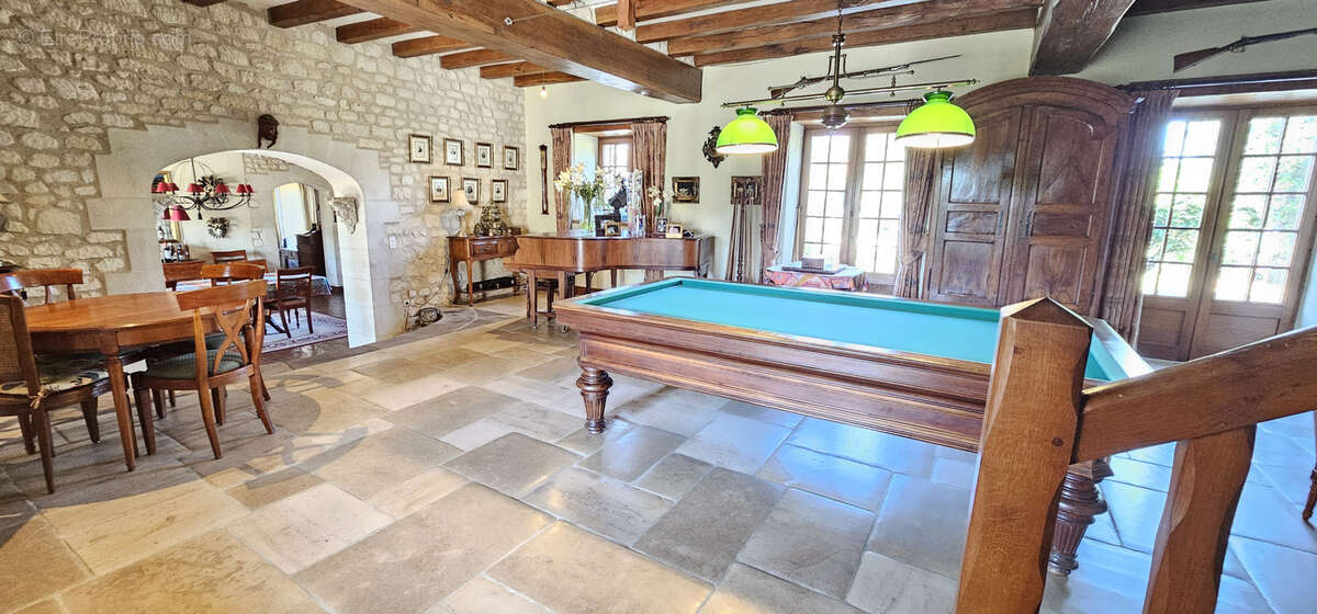 Maison à SAINTE-MAURE-DE-TOURAINE