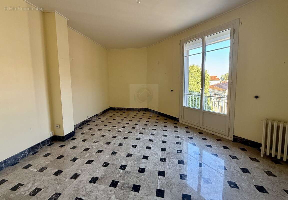 Appartement à BEZIERS