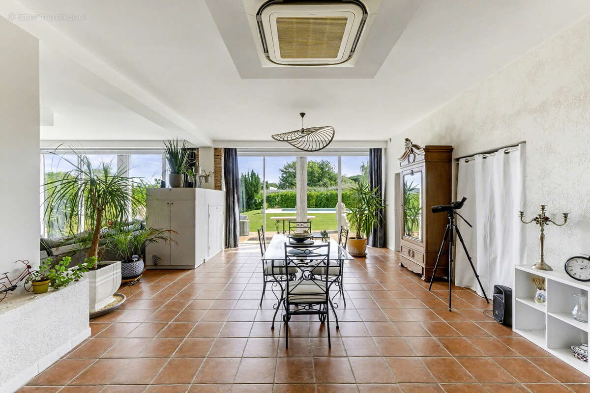 Maison à CASTELMAUROU