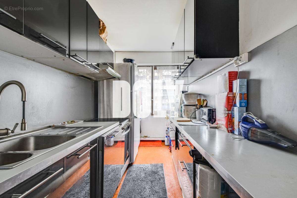 Appartement à PARIS-19E