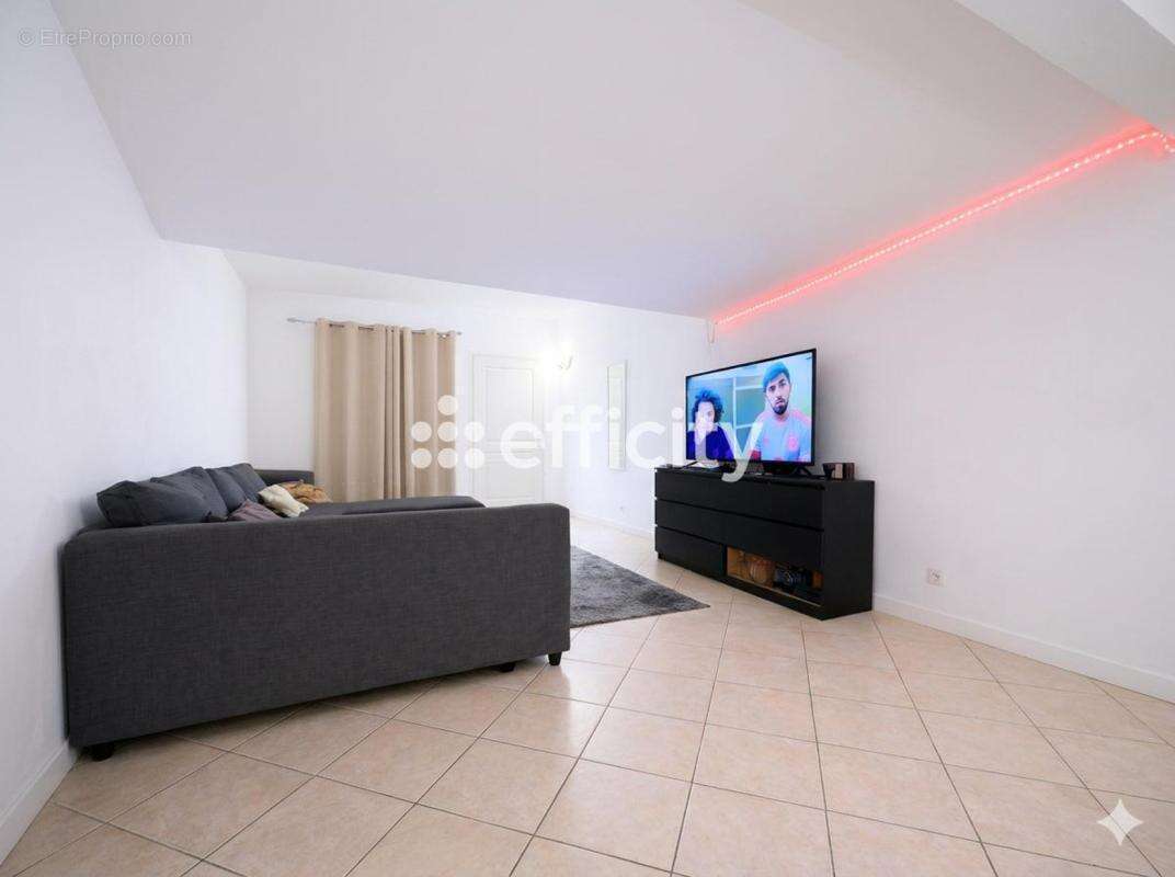 Appartement 100 m² à Marseille-13e  - photo 2