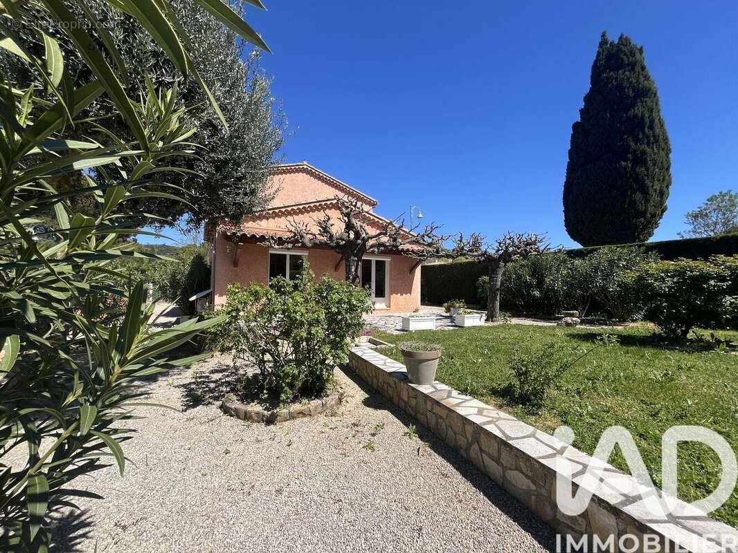 Photo 2 - Maison à GOUDARGUES