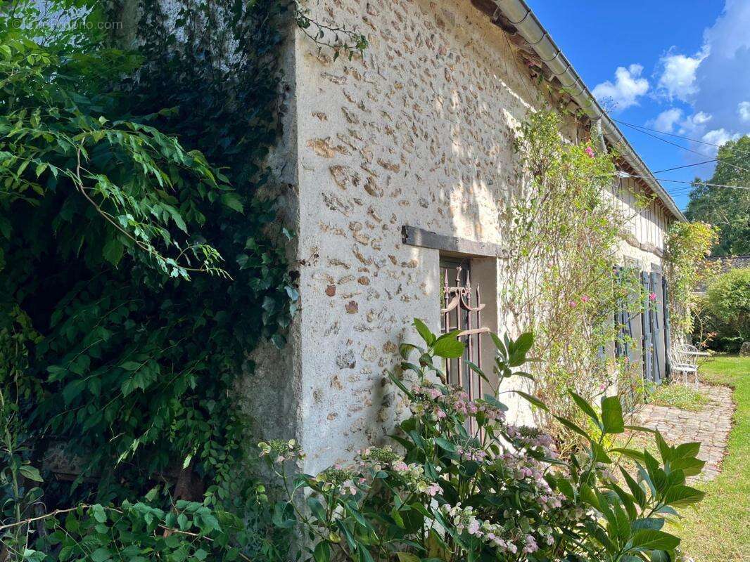 Maison à CONDE-SUR-VESGRE