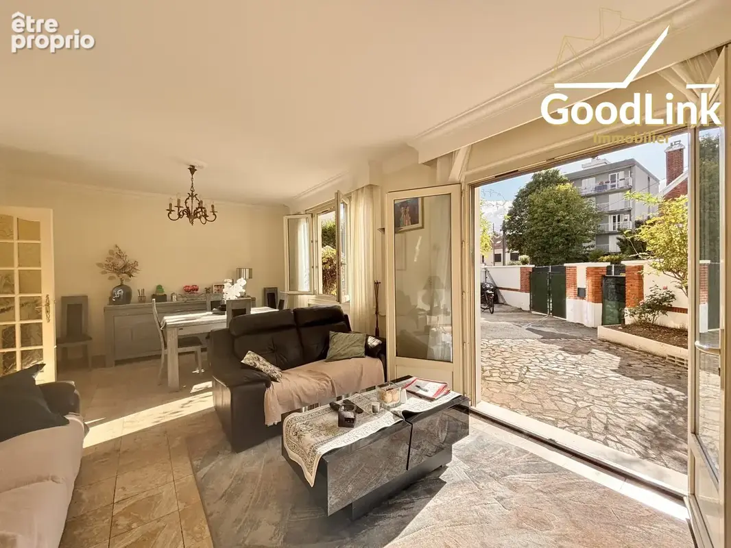 Maison 7 pièces 217 m² à vendre à Romainville (93230) - photo 2