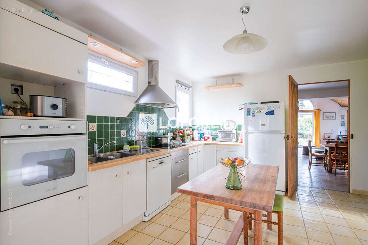 Maison à LA CELLE-SAINT-CLOUD