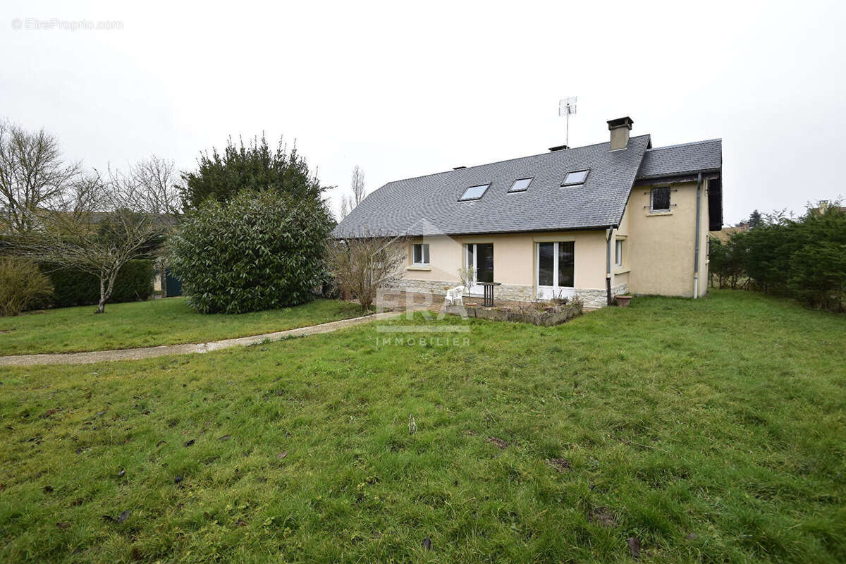 Maison à LE TREMBLAY-SUR-MAULDRE