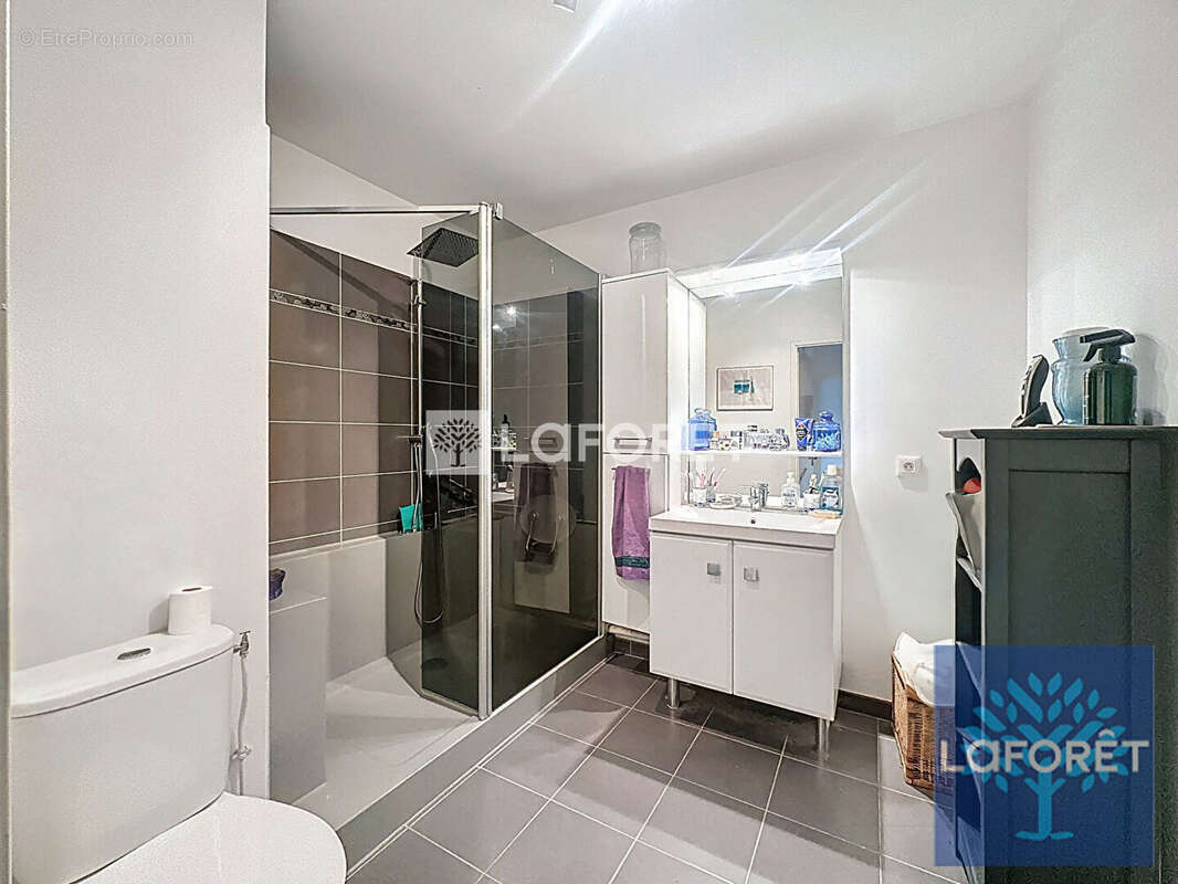 Appartement à VIGNEUX-SUR-SEINE