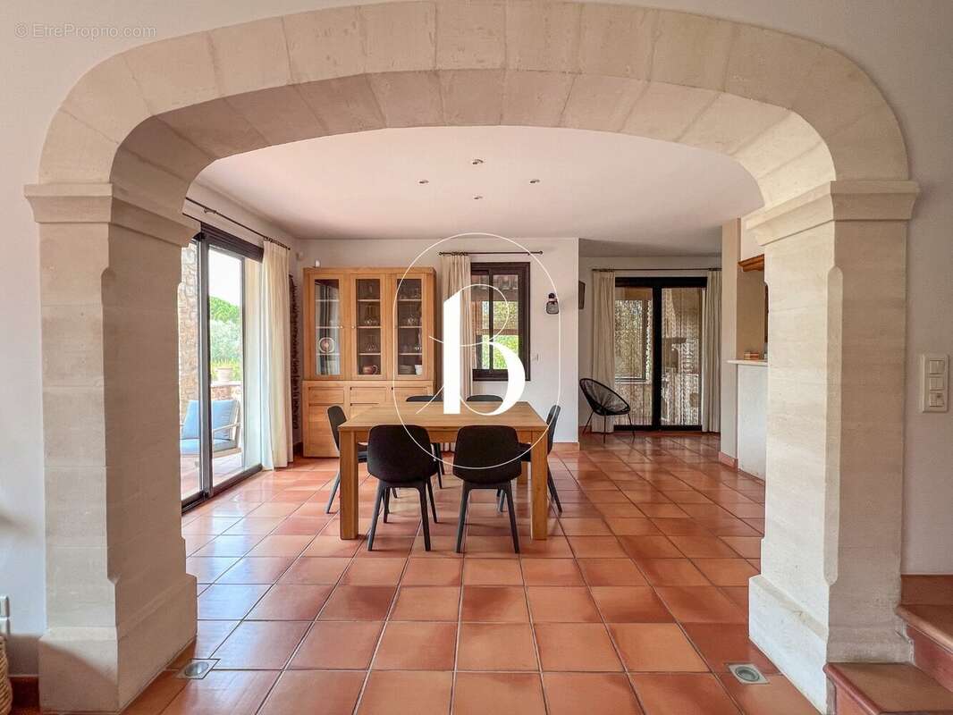 Maison 180 m² à Sabran  - photo 18