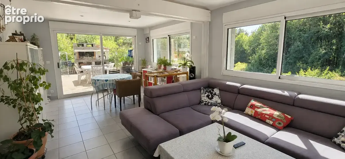 grande maison familiale de 165 m2 sur 1977 m2 de terrain - photo 12