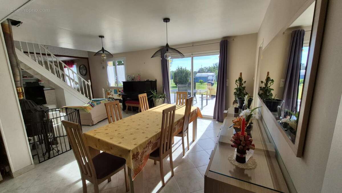 Maison à LA SUZE-SUR-SARTHE