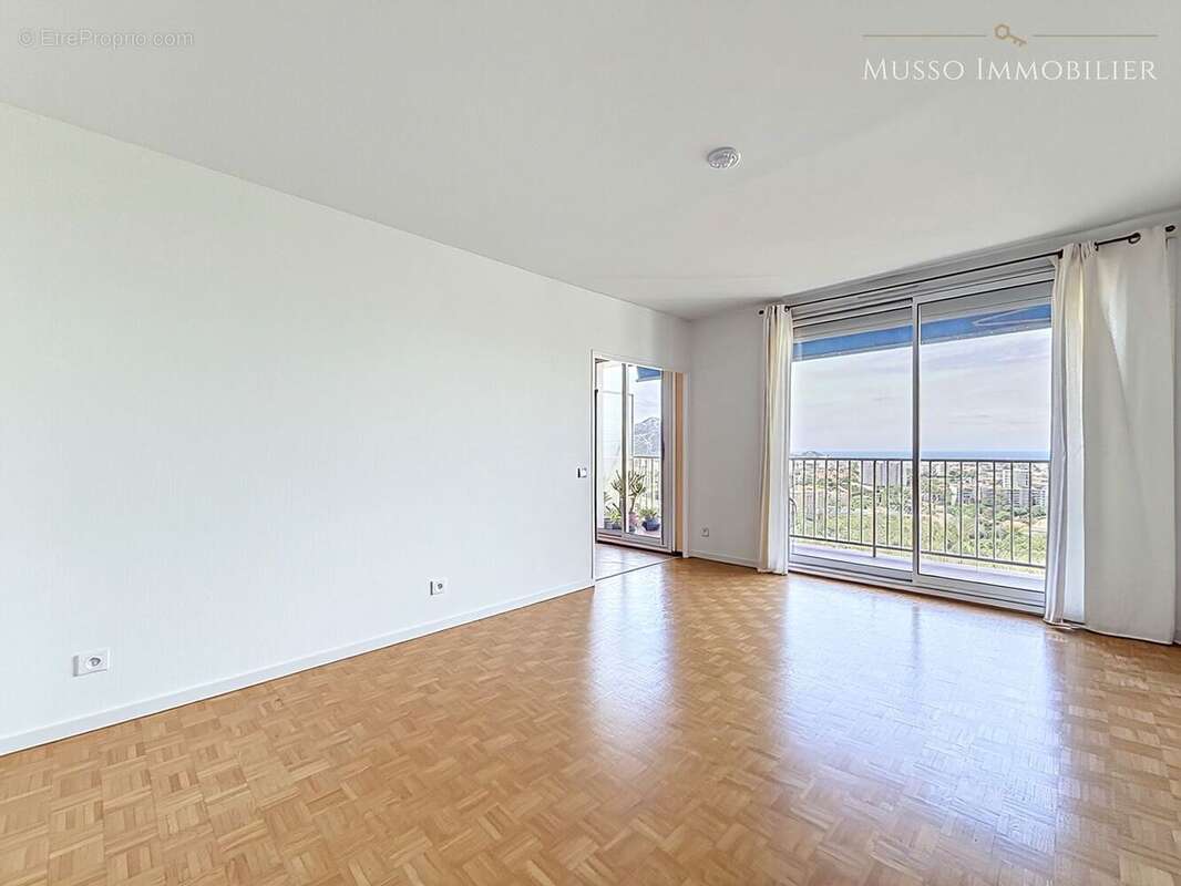 Appartement 86 m² à Marseille-9e  - photo 3